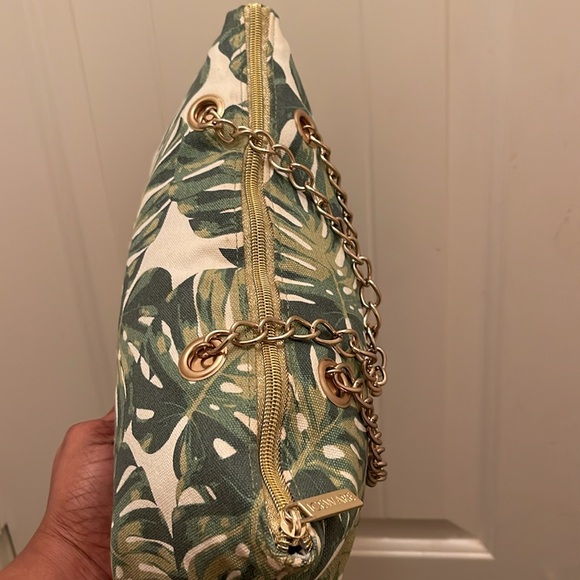 Iceeare please check all pictures of condition. Pictures are my description. - Picture 10 of 17